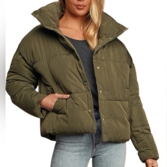 Free People Jackets & Blazers - Free People Weekender Olive Green Puffer Jacket